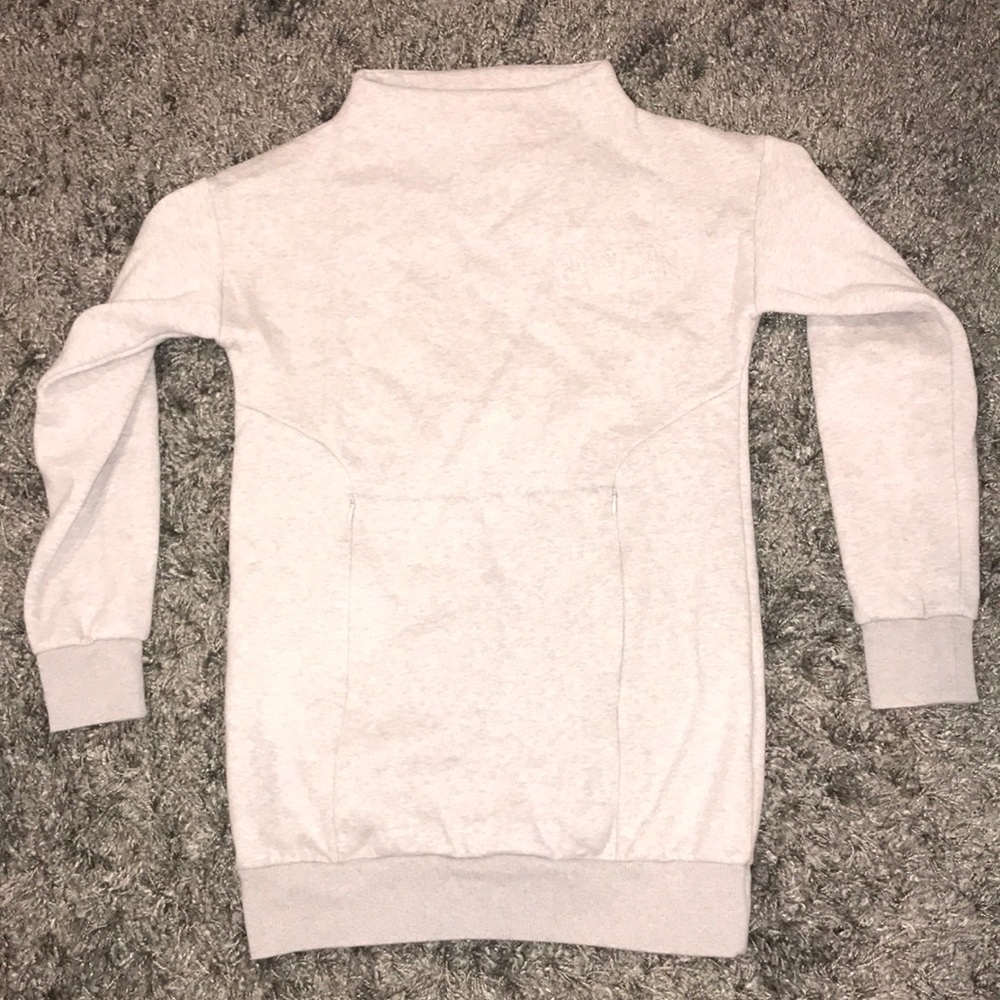 Grey gym shark pullover